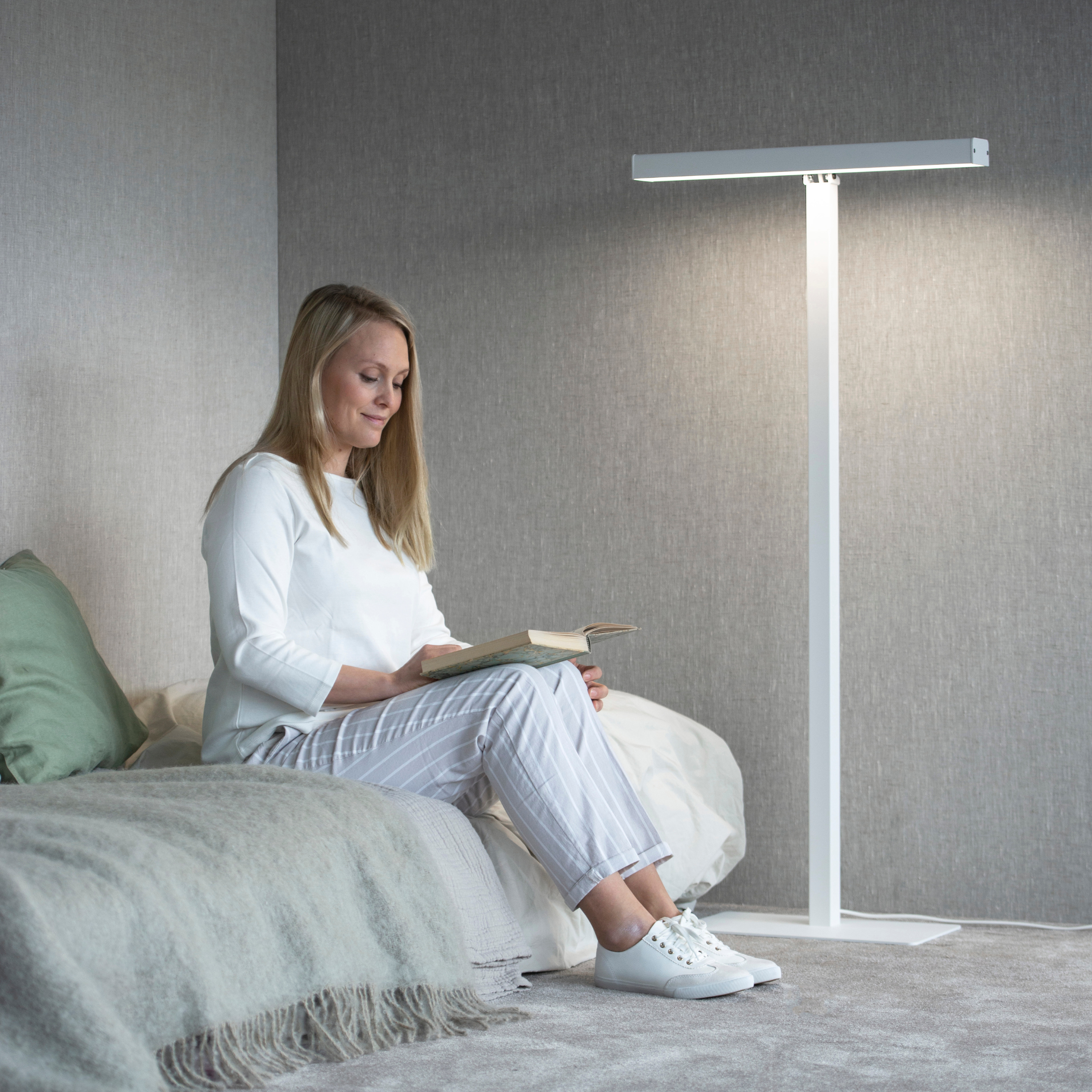 Innolux Valovoima Gulv – Lysterapilampe til mere energi og balance
